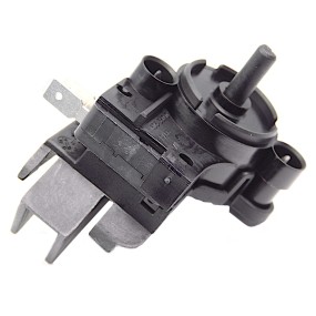 Commutateur 9.012-820.0 pour les aspirateurs EAU ET POUSSIERES KARCHER